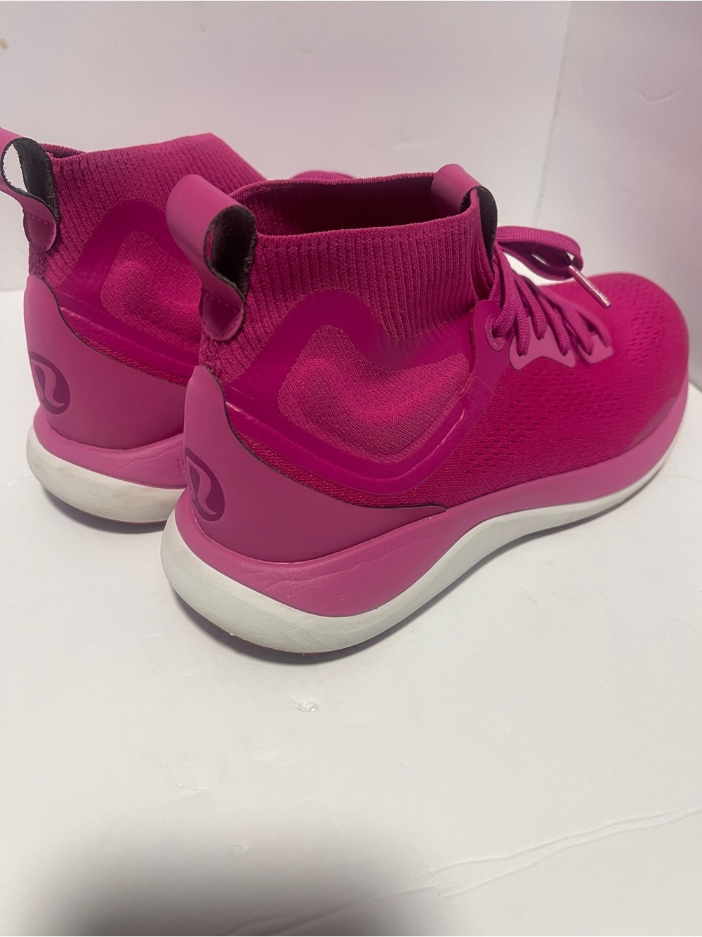 💥 Lululemon Chargefeel Mid Women's Workout Shoes Size 7 - Like New!